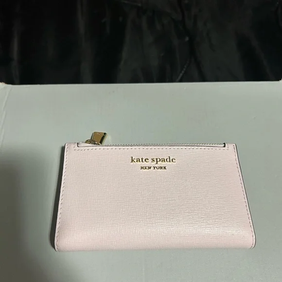 Kate Spade Light Pink Card Wallet - Picture 1 of 3